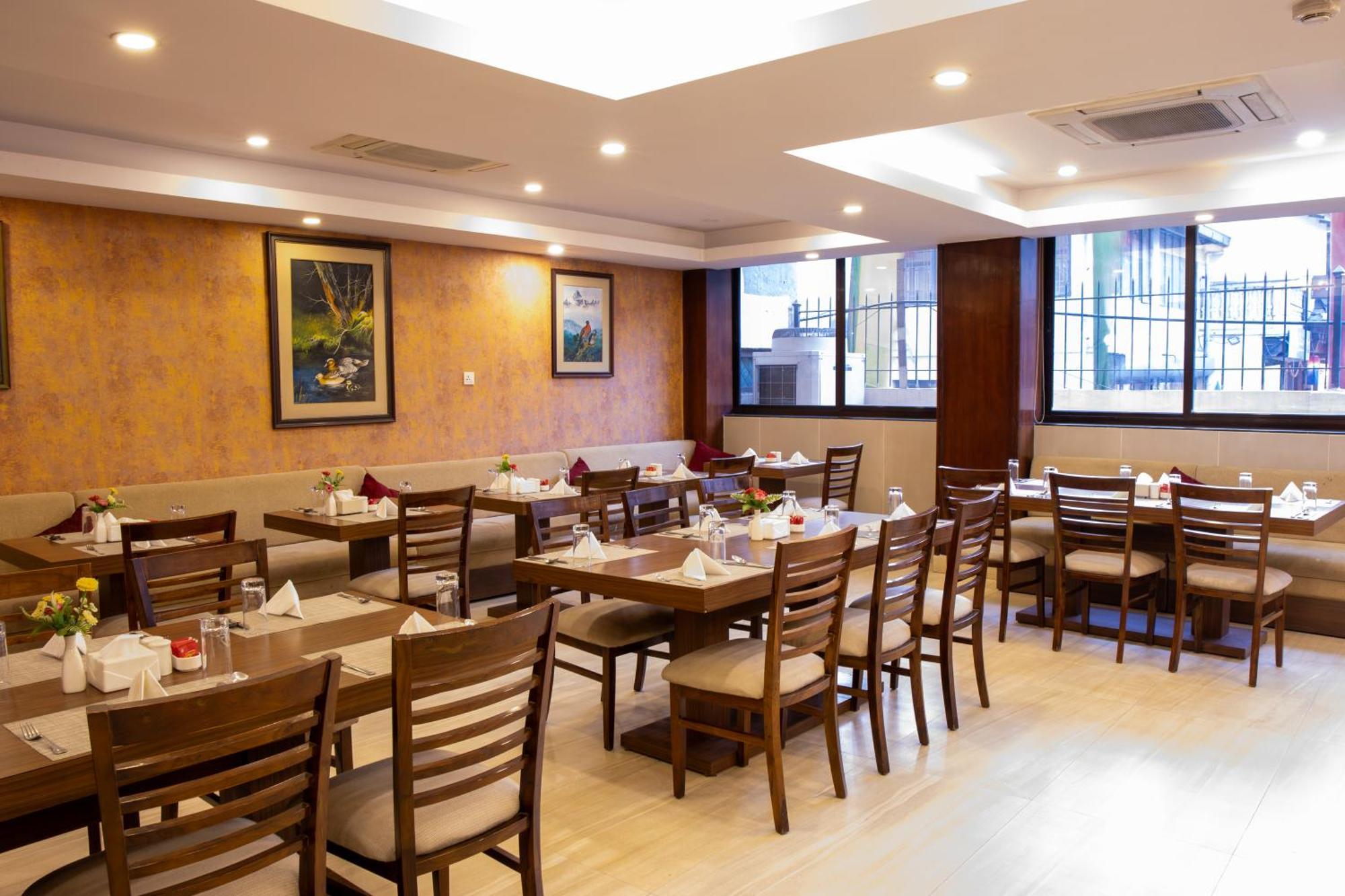 M Hotel Thamel-Kathmandu Exteriör bild